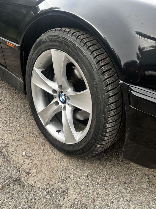 Продам резину 235/50/18