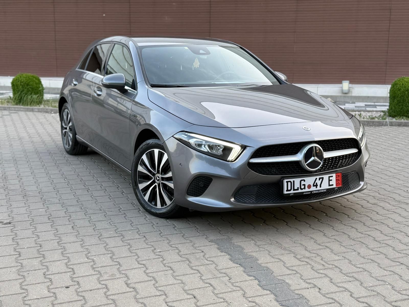 Mercedes-Benz A 250E Electric +Benzină  An 2021