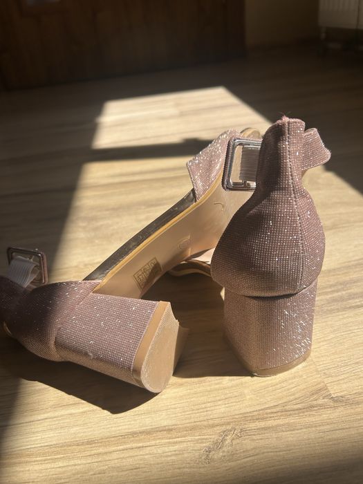 Елегантни Дамски Сандали Блясък Розово Златисто