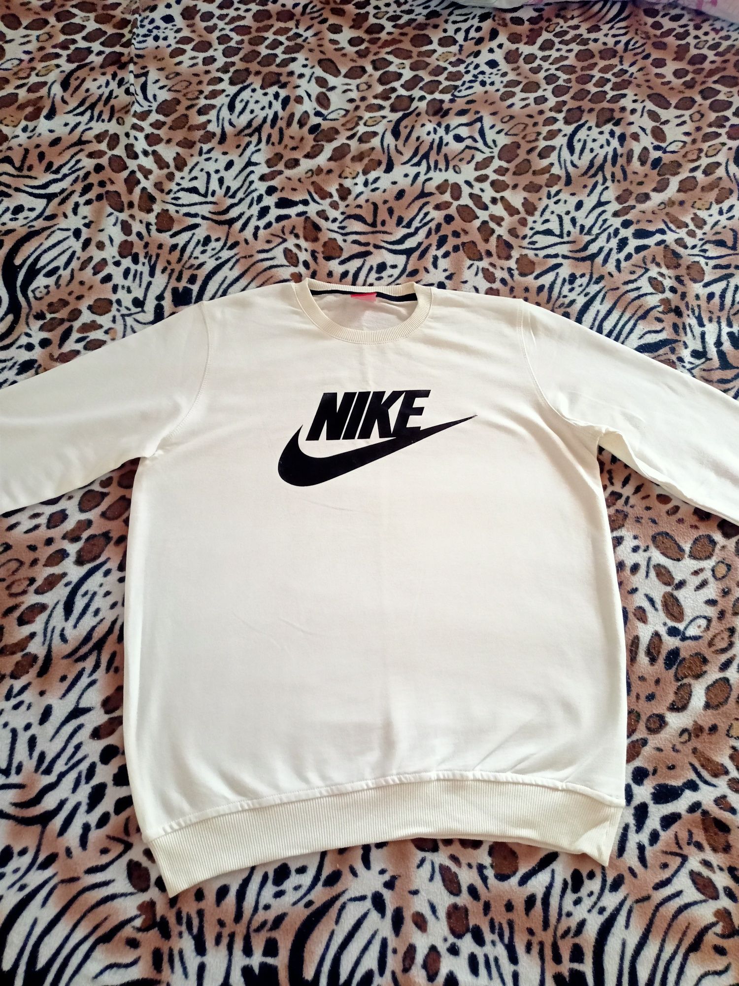 Оригинална блуза ,, Nike""