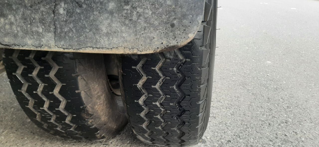 Mersedes Benz sotiladi gruzovoy