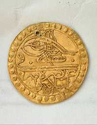 Златна Монета 1 Зери Махбуб 1171/1757 г Мустафа III Османска Империя