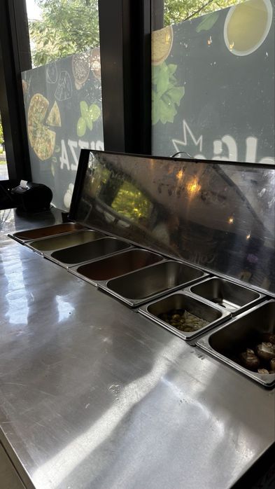 профессиональный холодильный стол