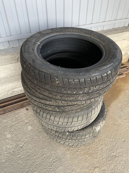 Продам зимние резины, 215/60/16