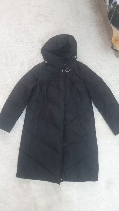 Зимний женский пуховик