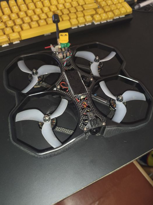 Drona fpv Cinewhoop iflght protek35 stare impecabila