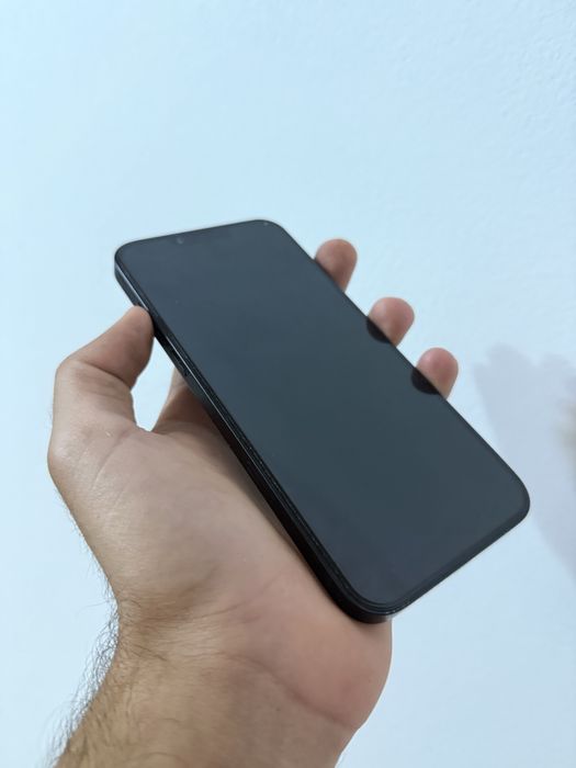 Vand iPhone 14 PLUS negru 85% bateria