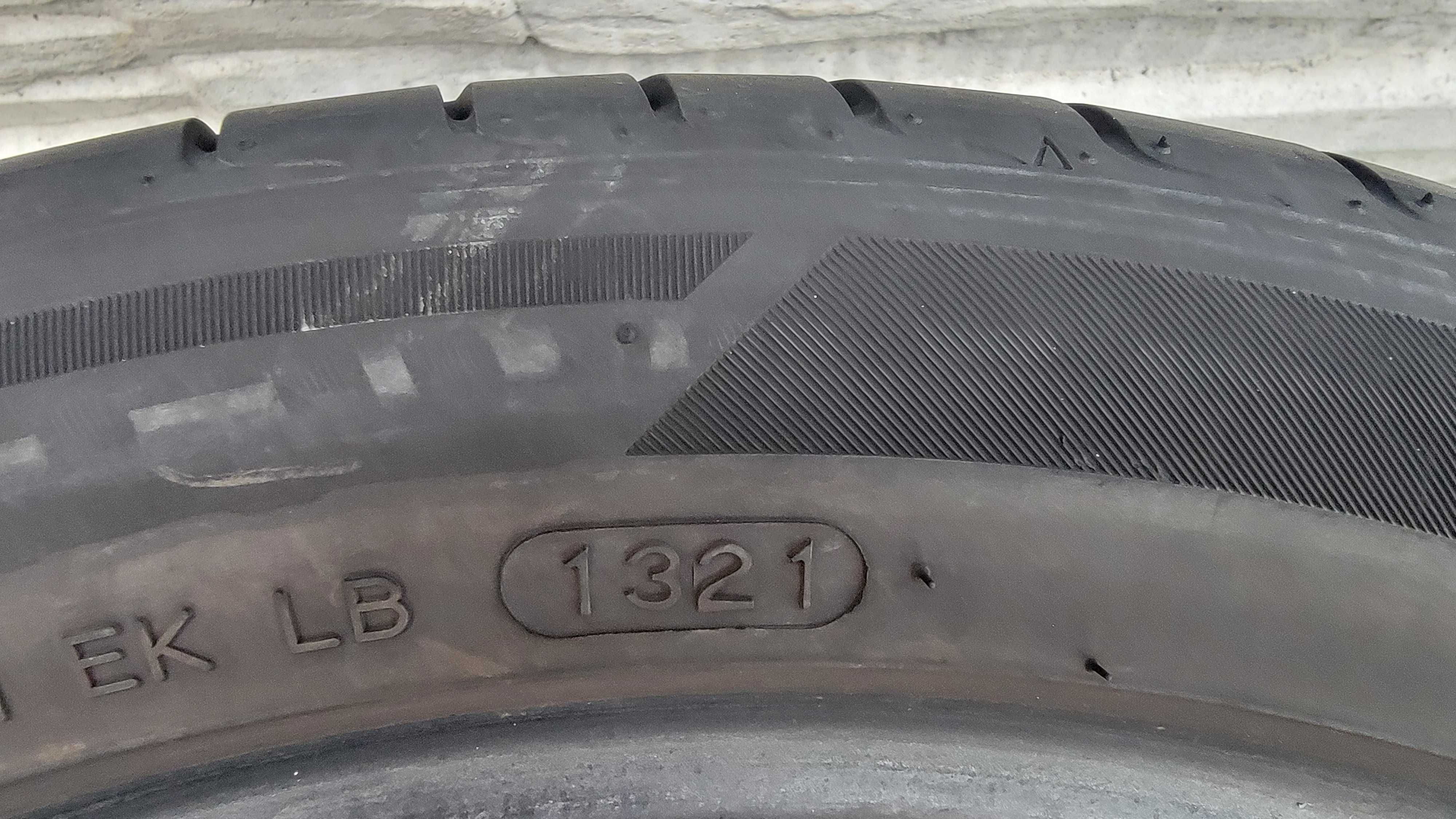 Anvelope vara 215/45/17 Laufenn 8 mm DOT 2021