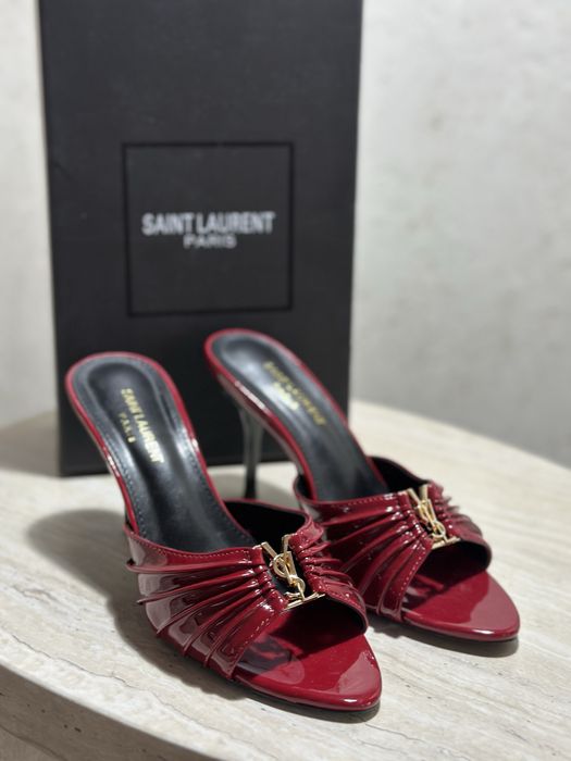 Обувки на висок ток Saint Laurent YSL