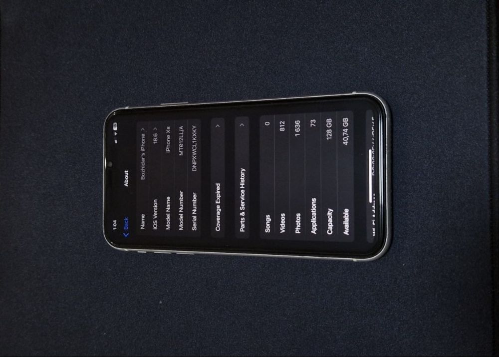 iPhone XR 128гб с кутия, калъфи и зарядно