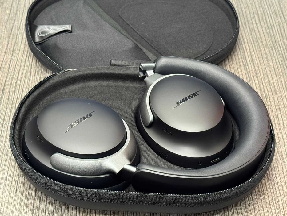 Hope Amanet P4 / Casti QUIETCOMFORT Ultra