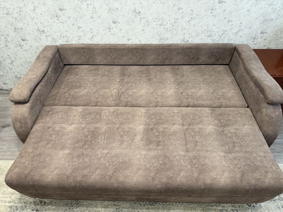 Продается диван с креслом