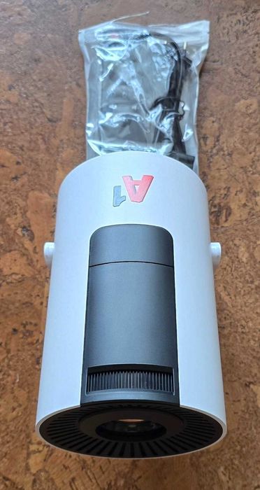 Мини смарт лед проектор