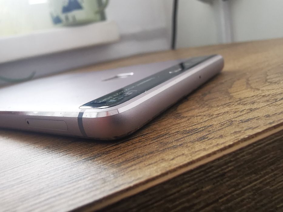 Телефон Huawei P9 Pro