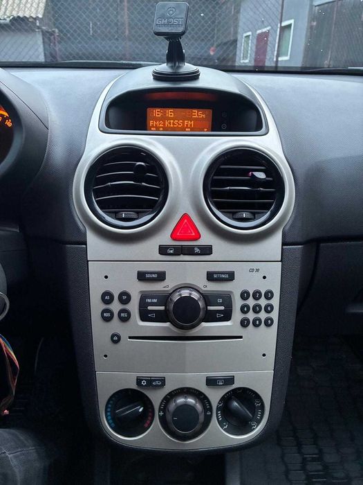 Opel CORSA D 1.3 CDTI 75 cp 2009