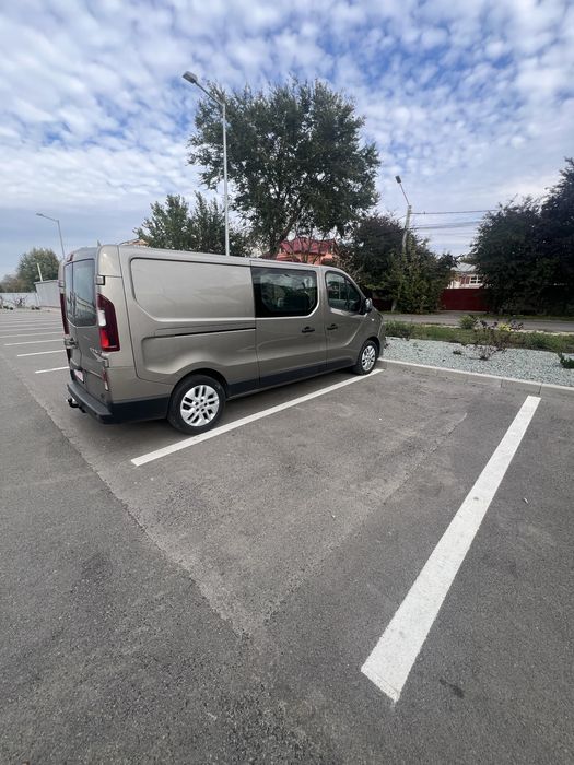 Vand renault trafic mixt