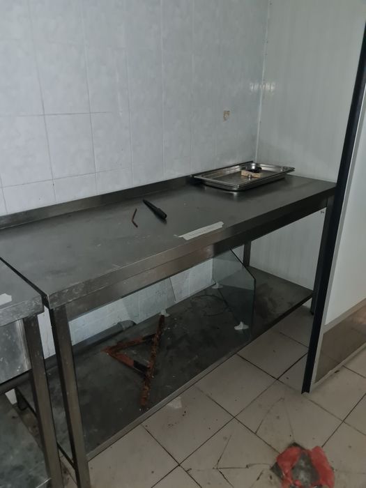 Маси, мивки работни плотове от неръждаема стомана