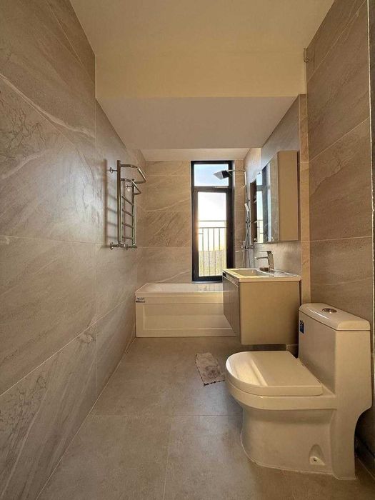 Продаётся квартира в новостройке на Юнусабаде