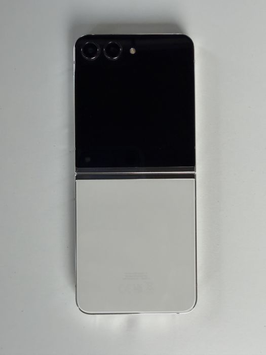 Samsung Z flip 5 256gb