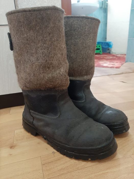 продам зимнюю обувь