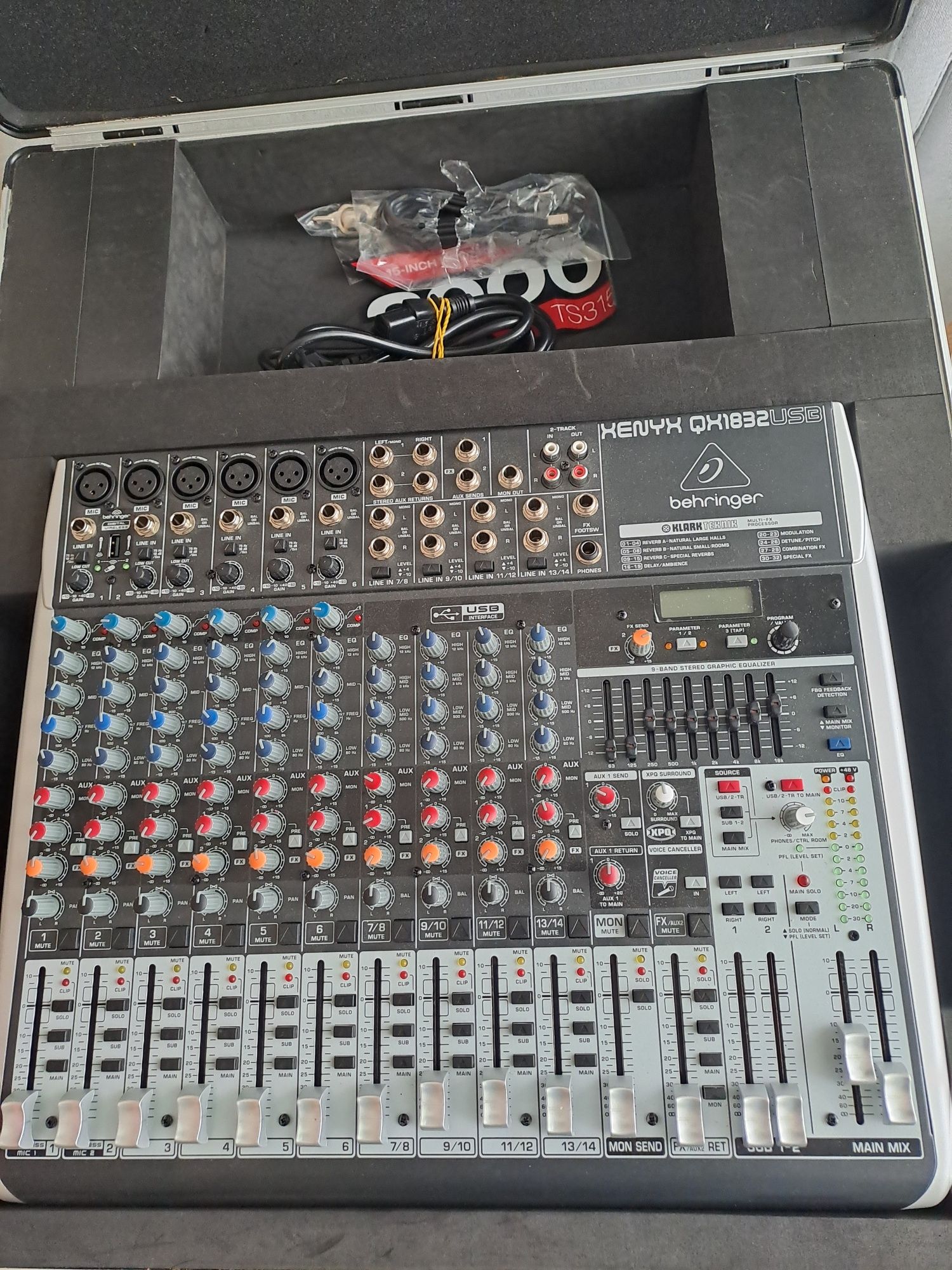 Alto TS 315 professional behringer XENYX QX1832USB