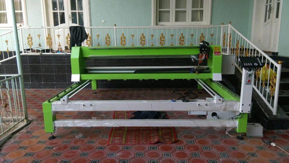 Naqshli ko'rpa qavish uskunasi