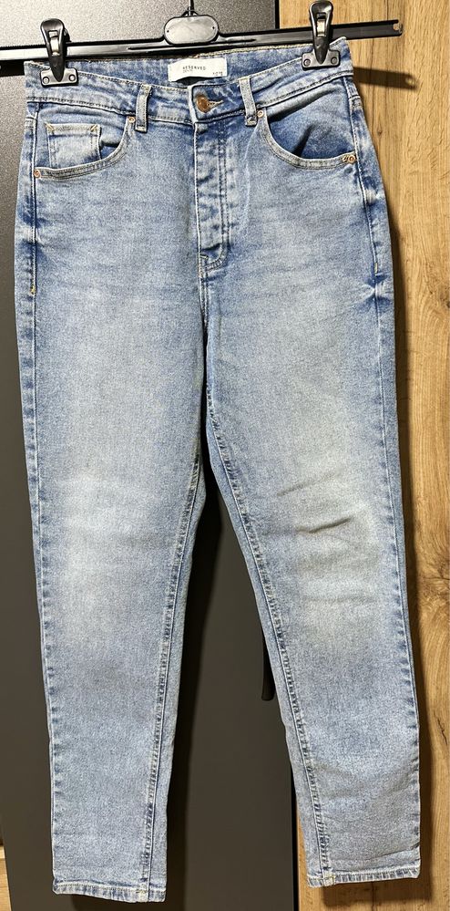 Дамски дънки Reserved, Bershka