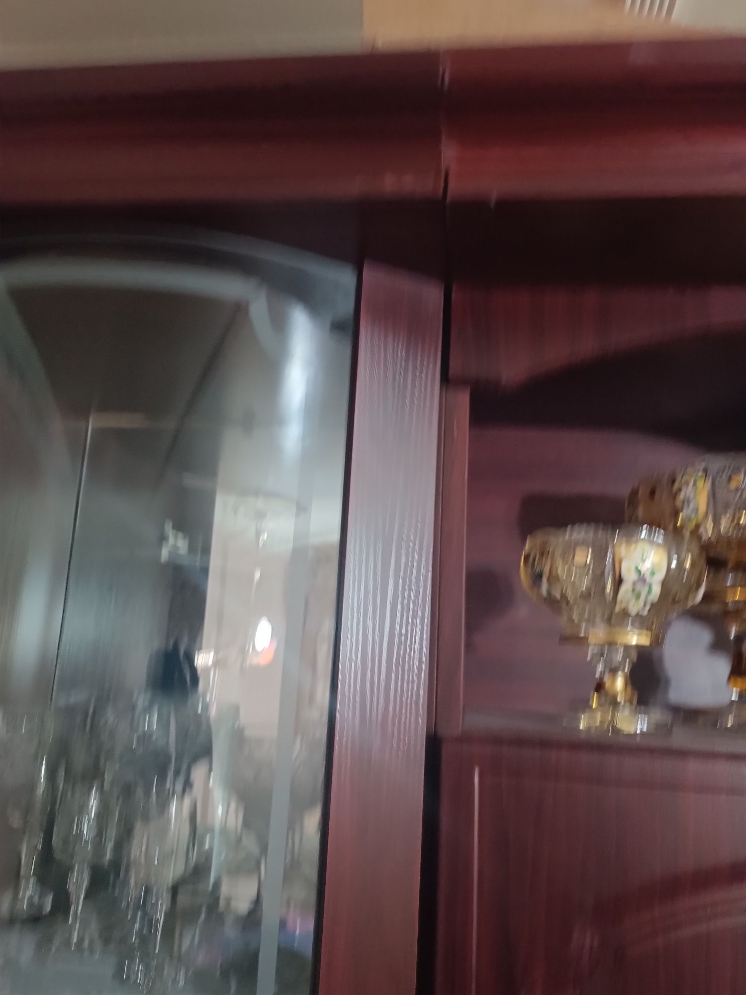 Стенка в хорошем состоянии