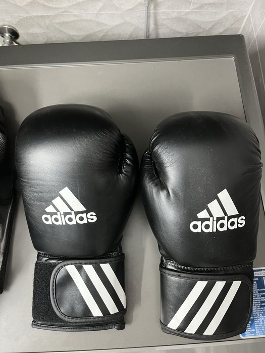 Manusi Box Adidas