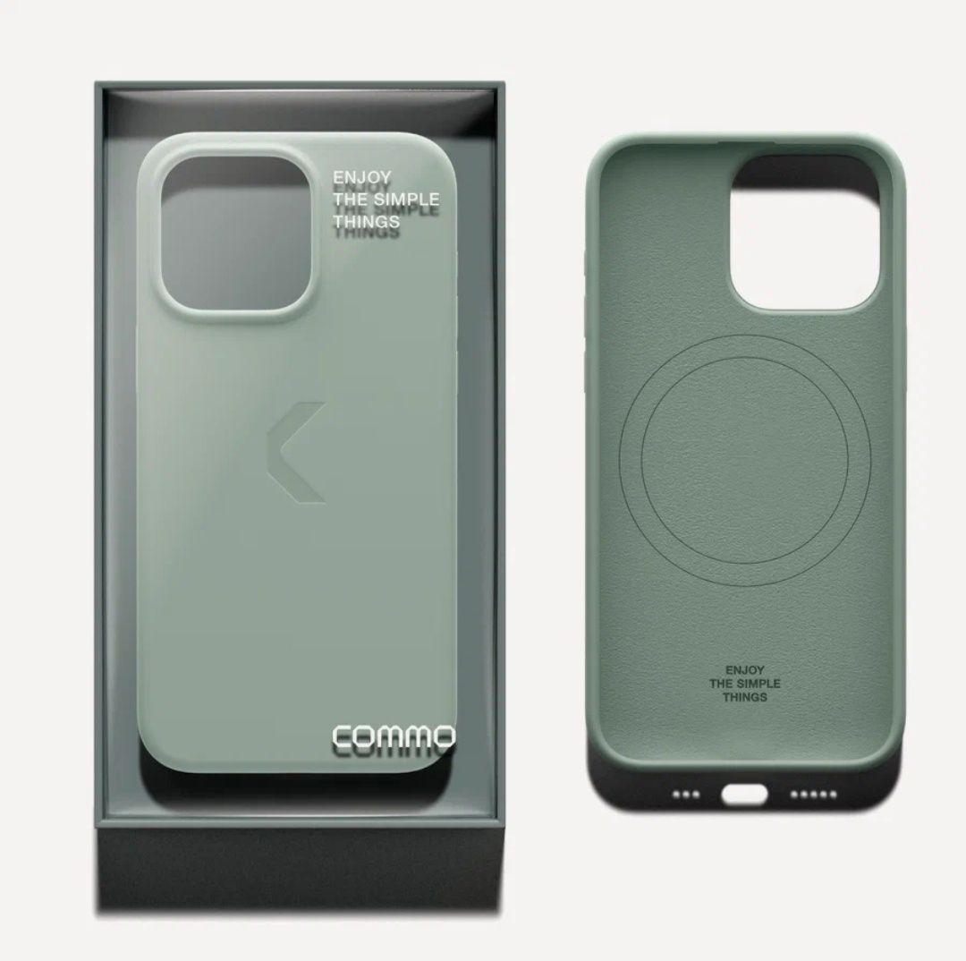 Силиконовый чехол COMMO Shield Case для iPhone 15 Pro Max, с поддержко