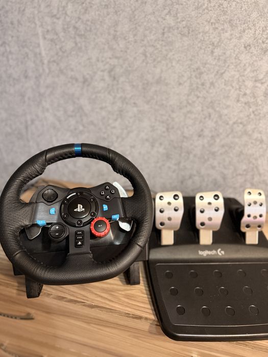 Продам  игровой руль Logitech g29