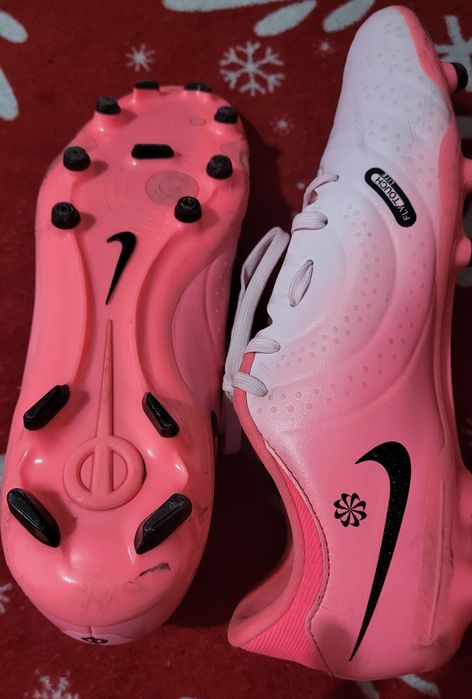 Ghete fotbal nike tiempo roz academy