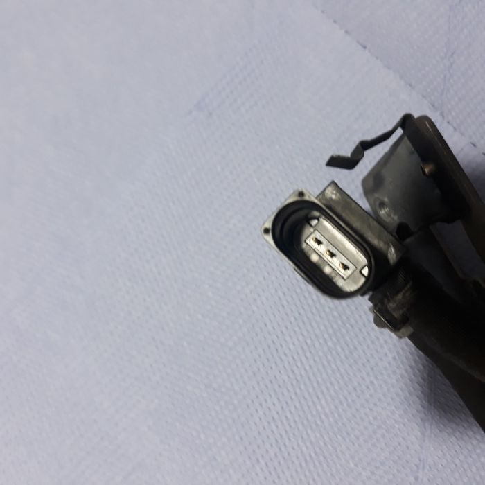 Senzor presiune diferentiala volkswagen vw golf 5 passat b6 076906051a