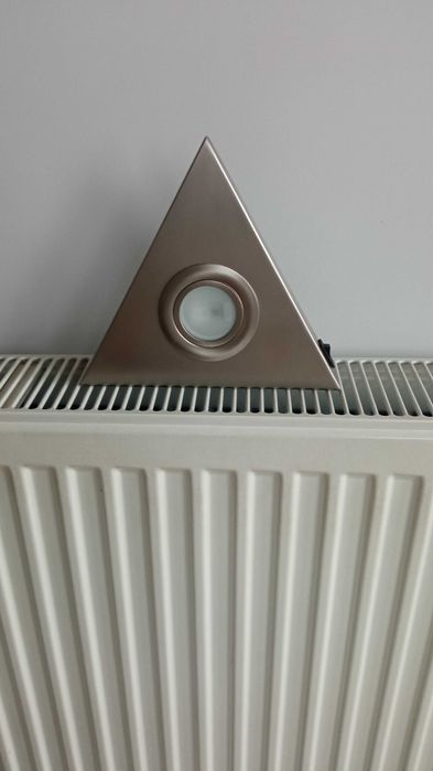 Чисто нов метален аплик