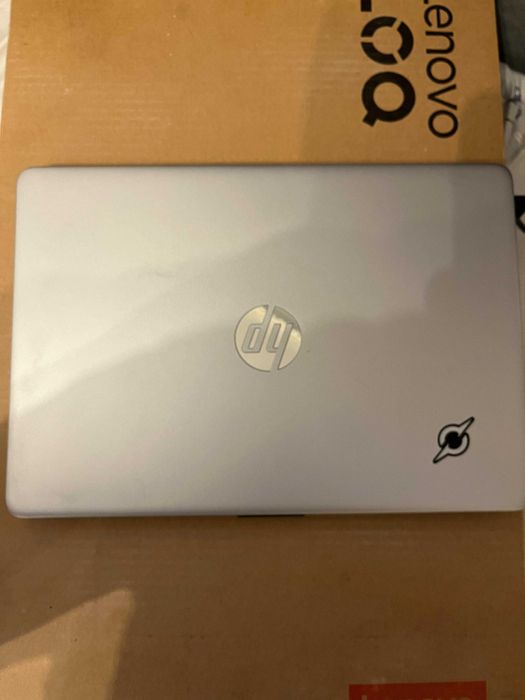 Laptop Hp i7-1065G7  Intel Iris Plus 12 gb ram