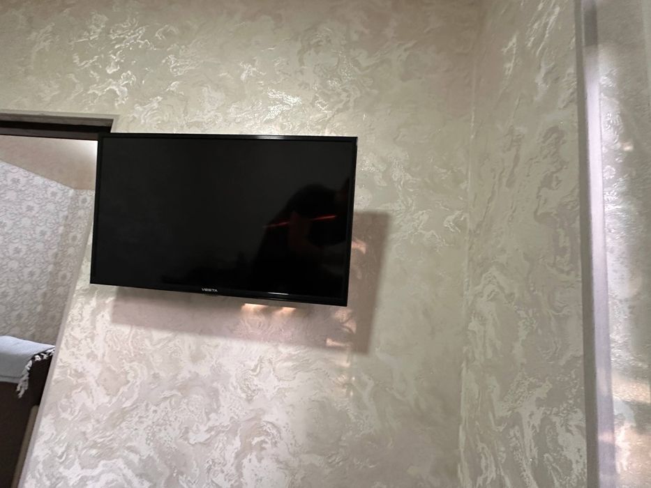 Телевизор продаю