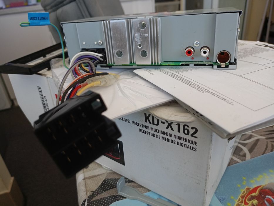 JVC KD-X162 Дигитална медия за кола