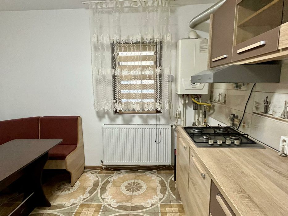 Inchiriez apartament cu 2 camere