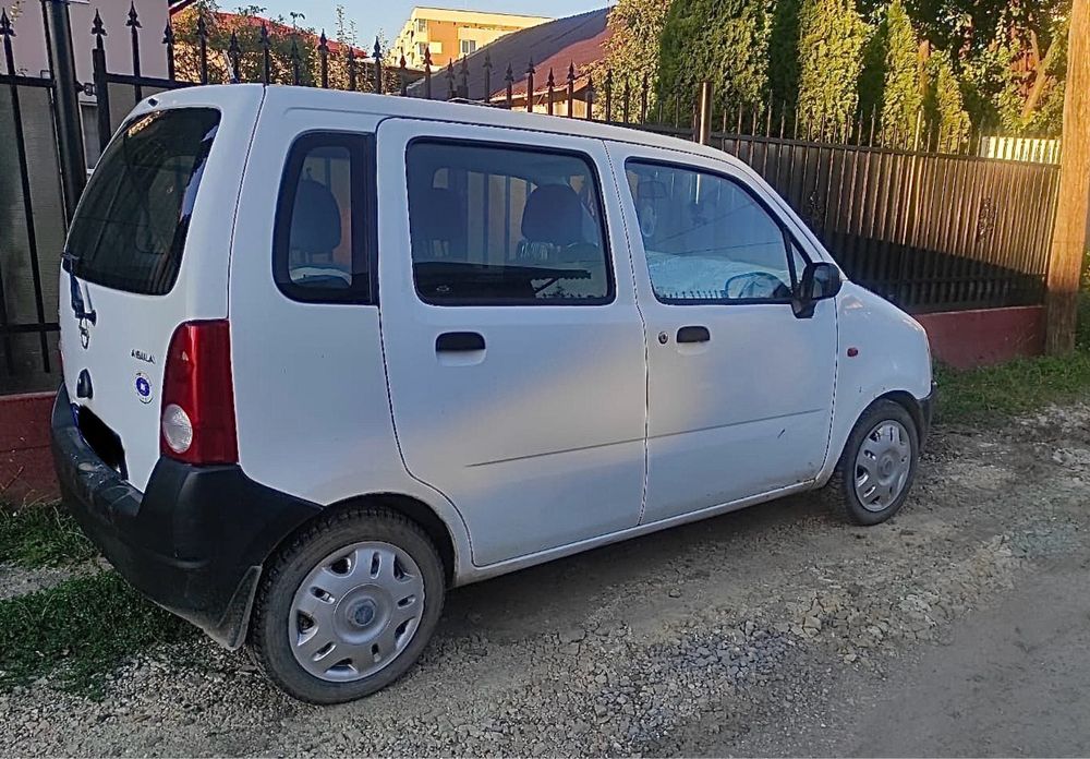 Opel Agila 1.1 Benzină – Economică, Spațioasă