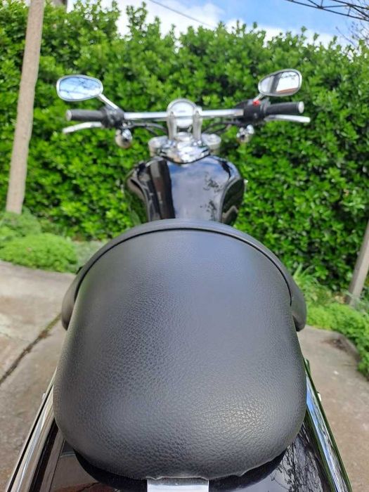 Triumph Speedmaster 865