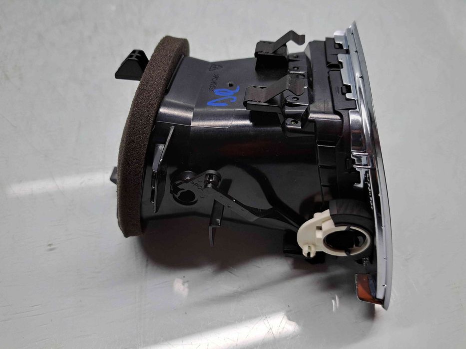 Grila aerisire dreapta Volvo V40 II Facelift [Fabr 2013-2019] 1281851