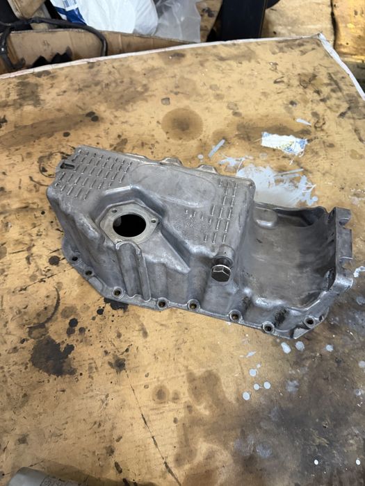 Картер vw 1.4tsi ecofuel , 1.4tsi