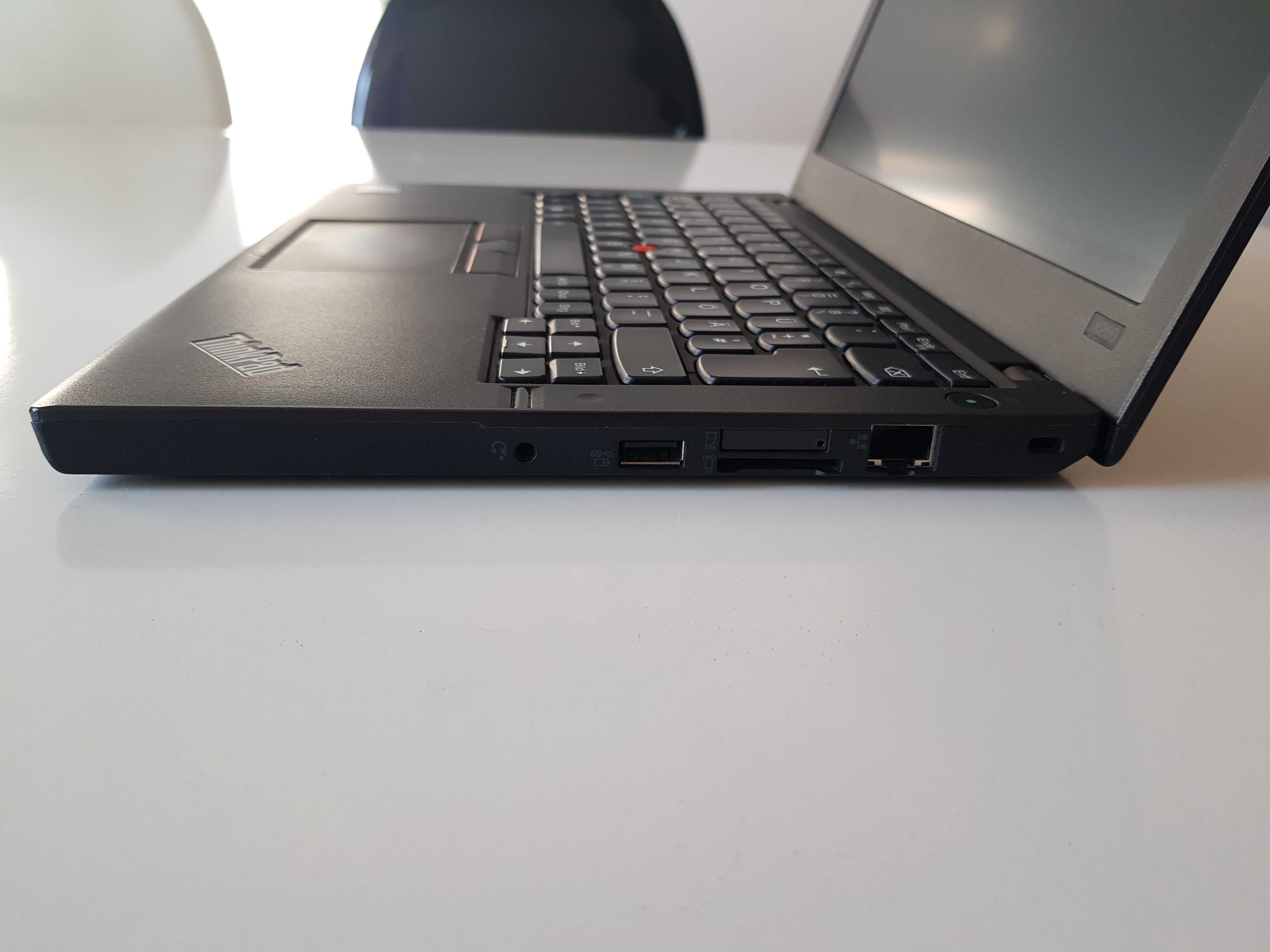 Lenovo Thinkpad X260 i7 8gb/256 ssd, 12.5 FHD, Win 10 Pro