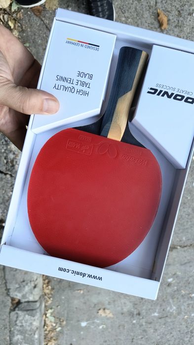 Paleta BUTTERFLY tenis de masa Timo Boll CARBON maner concav