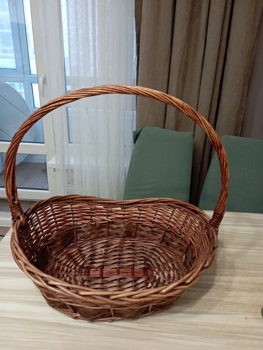 Корзина новая подарочная большая