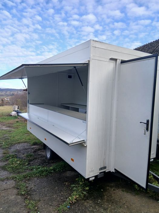 Vând rulota comerciala noua an 2025,preț 7000 euro tva inclus negociab