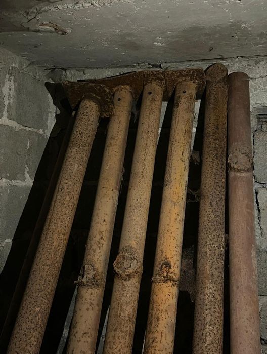 Vand stalpi de fier pt gard h 240 cm