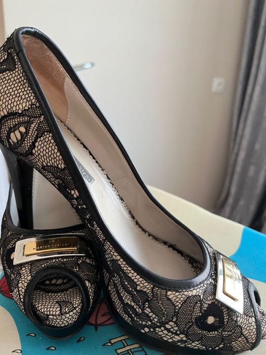 Продам вечерние туфли