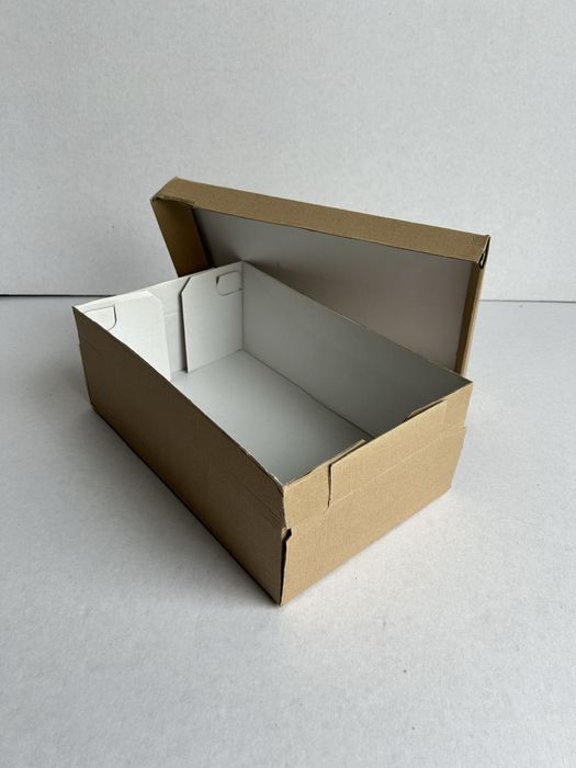 Vand cutii de carton de orice dimensiune