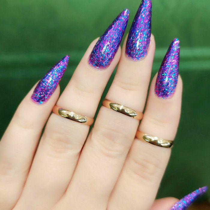 Обручальное золотое кольцо. 585 проба Качество отличное. ЕстьДоставка.